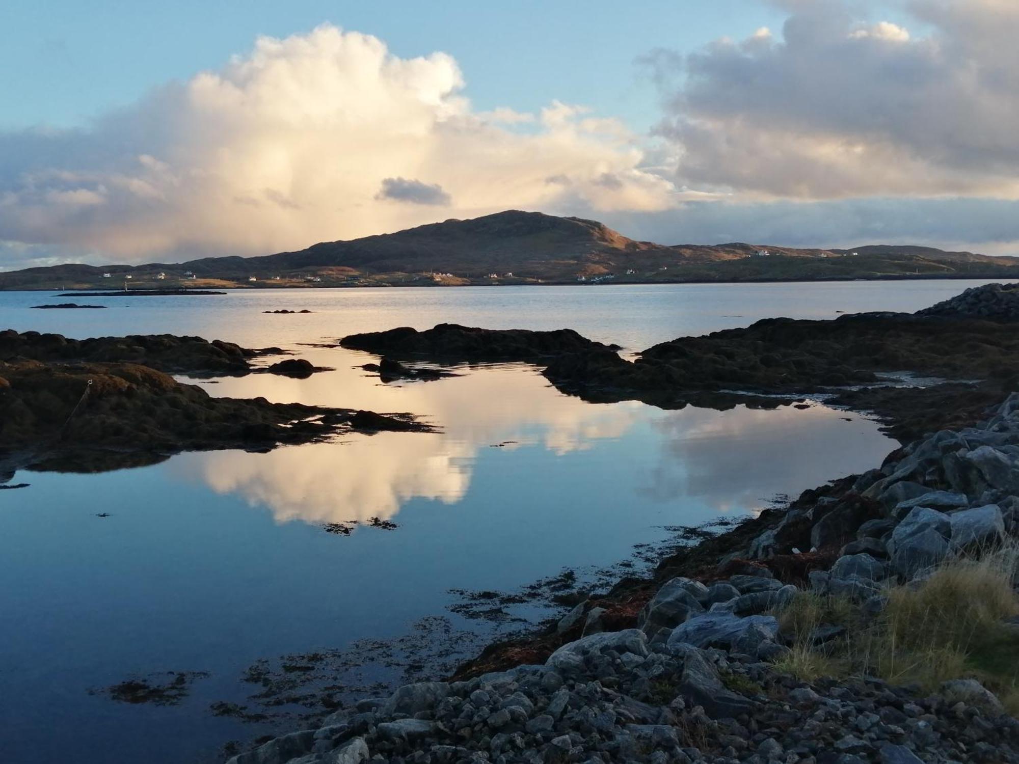 Glamping Pod For 2 Pod Beag Na Haun Eriskay Villa Exterior photo